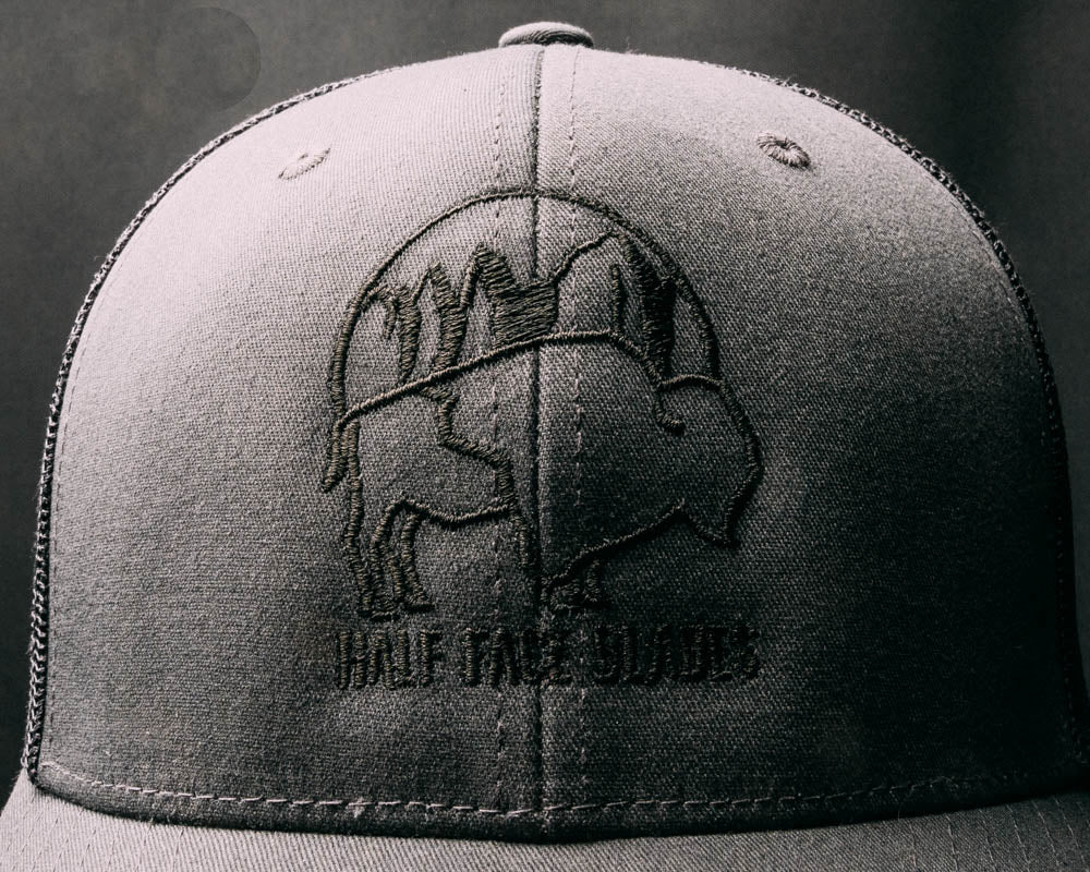 Half Face Blades Grey Buffalo Trucker hat, grey mesh