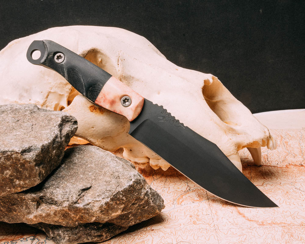 Crow Scout - Camel bone, black canvas micarta, sniper grey cerakote, allen bolts, grooved grip