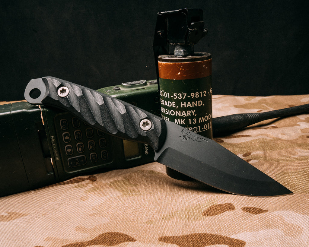 Crow Jr- black G10, sniper grey cerakore, titanium torx bolts, iron grip