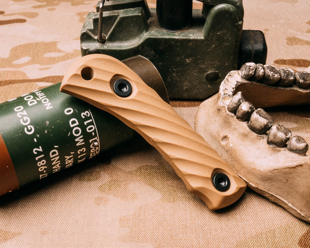 Cav Jr Scales- Coyote Tan G10, allen bolts, iron grip